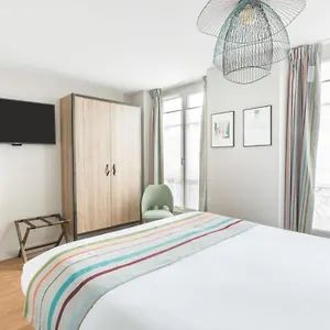 Hotel Litteraire Marcel Ayme, Bw Premier Collection Paris